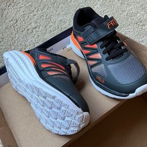 Little boys size 3 Fila SNEAKERS NIB